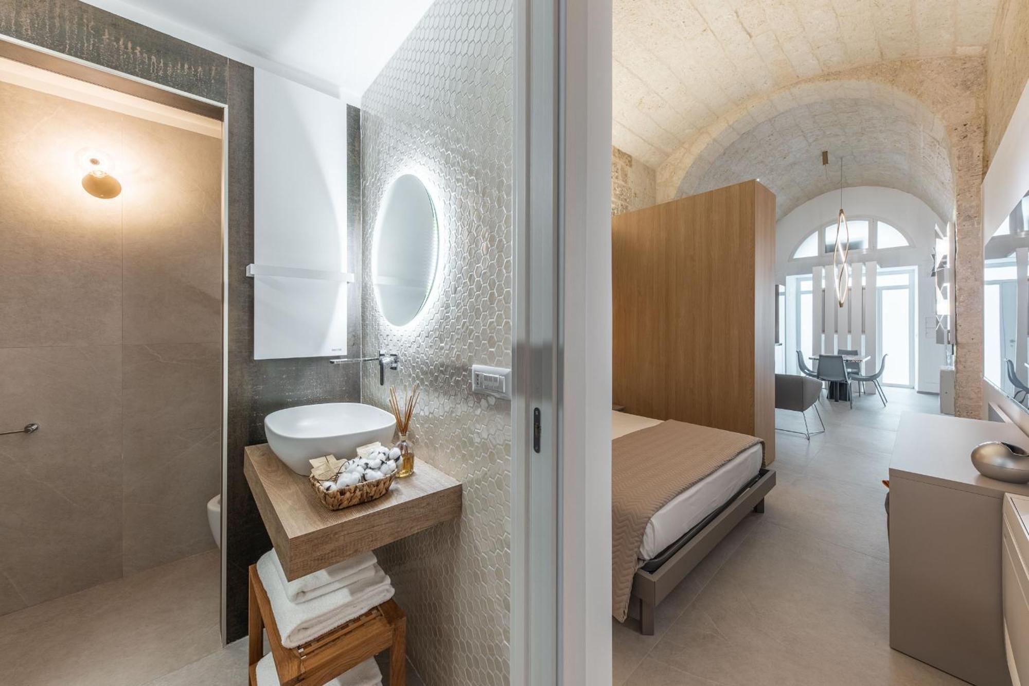 Отель Novum Hospitality Бари Экстерьер фото
